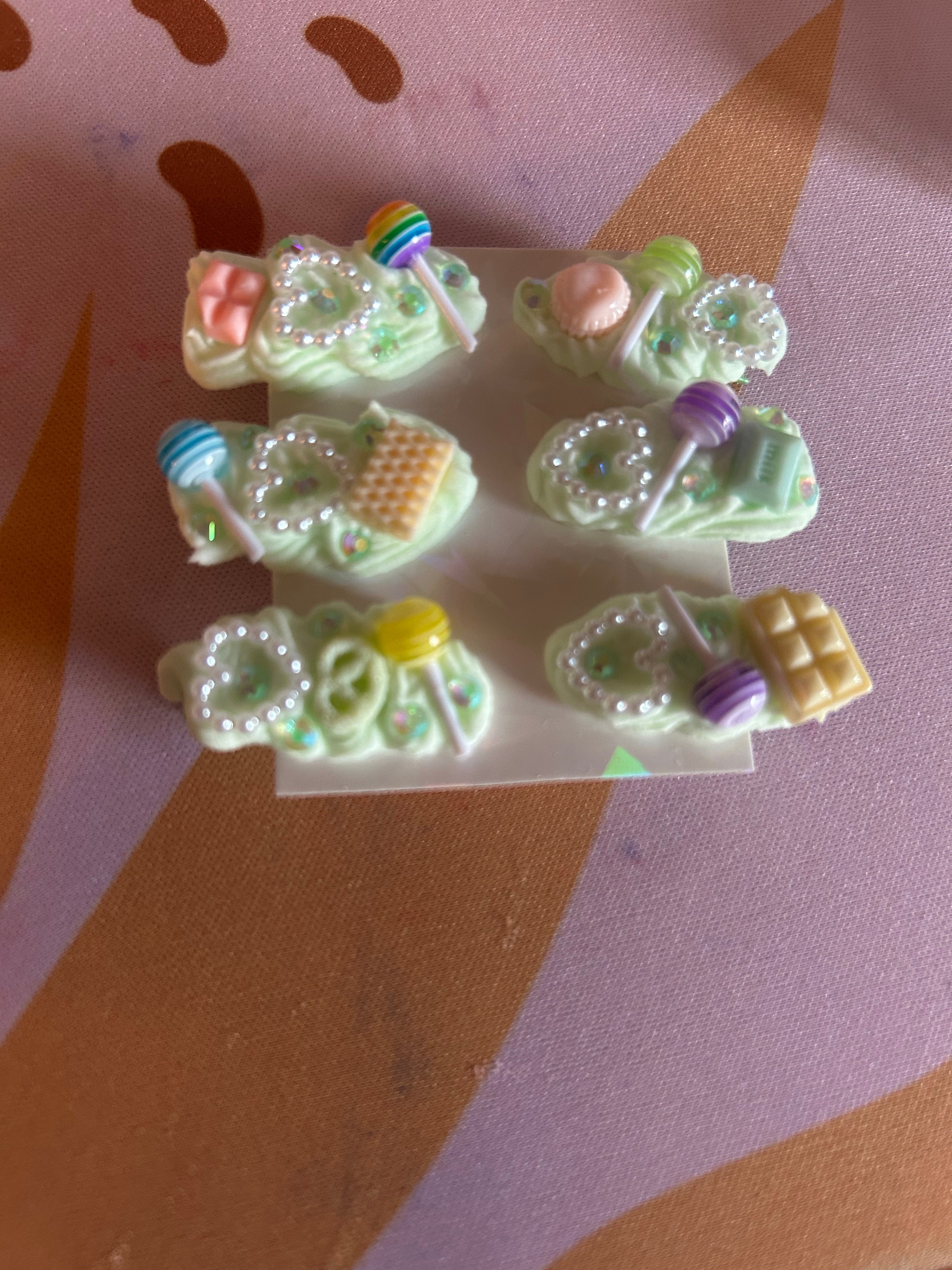 Set of 6 mini clips